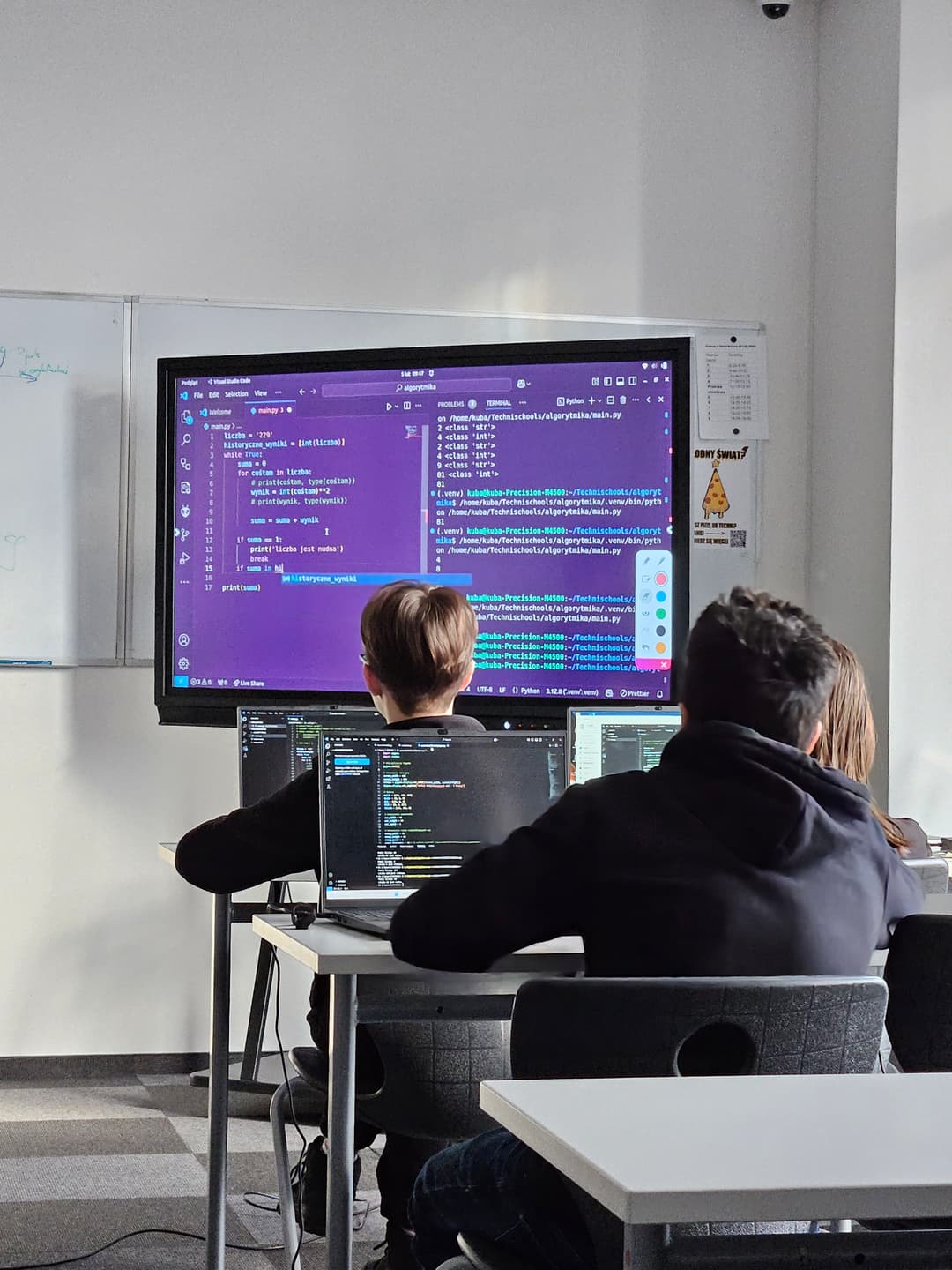 kurs-programowania-dla-mlodziezy-artykul